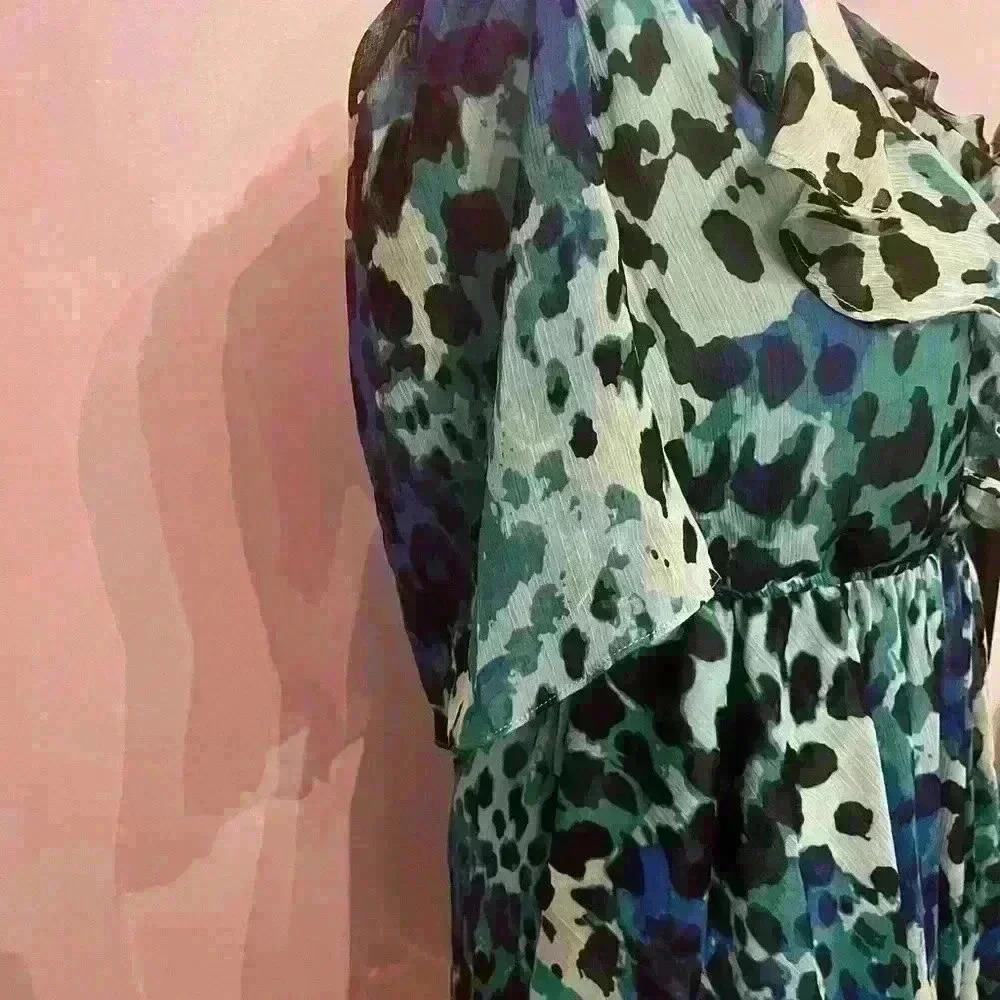 Animal print  romper - Picture 7 of 7